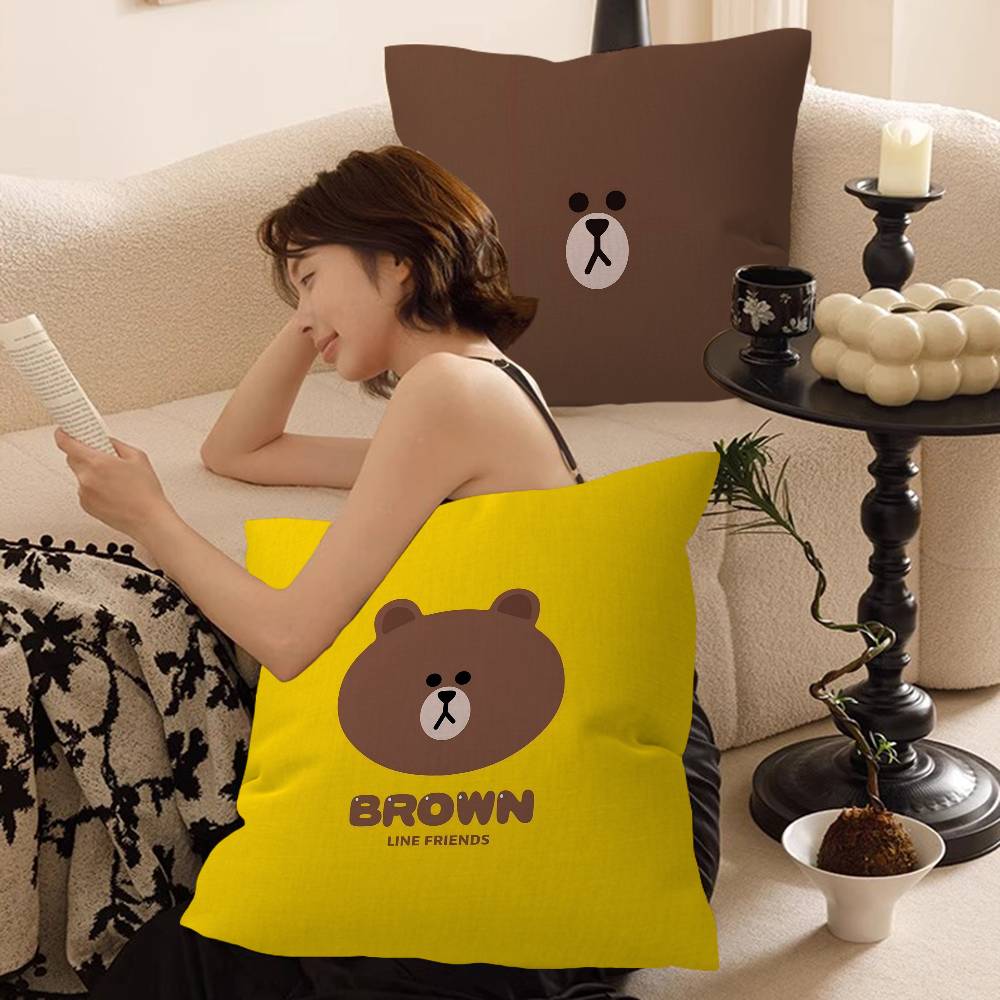 Home Lines Textiles - غطاء وسادة بتصميم دب بني من