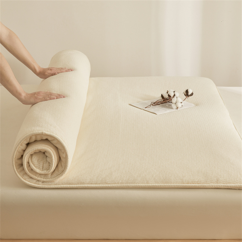 Mattress Pad Topper - بطانية سرير بنمط قشور السمك من